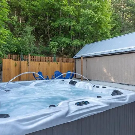 Close To Hiawatha Tr And Biking With Hot Tub